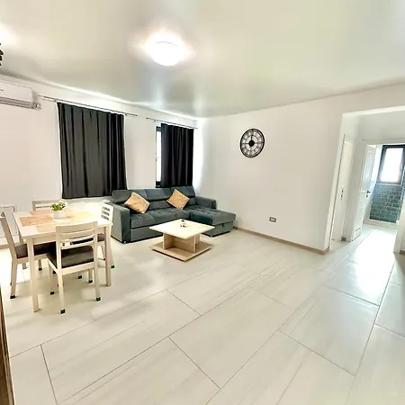 B2 Boutique Διαμέρισμα Năvodari