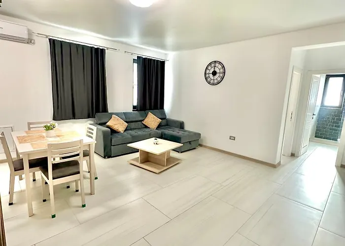 B2 Boutique Apartamento Năvodari